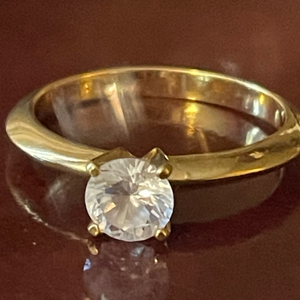 Simple Size 4 Gold Ring With Statement Gem - image 1
